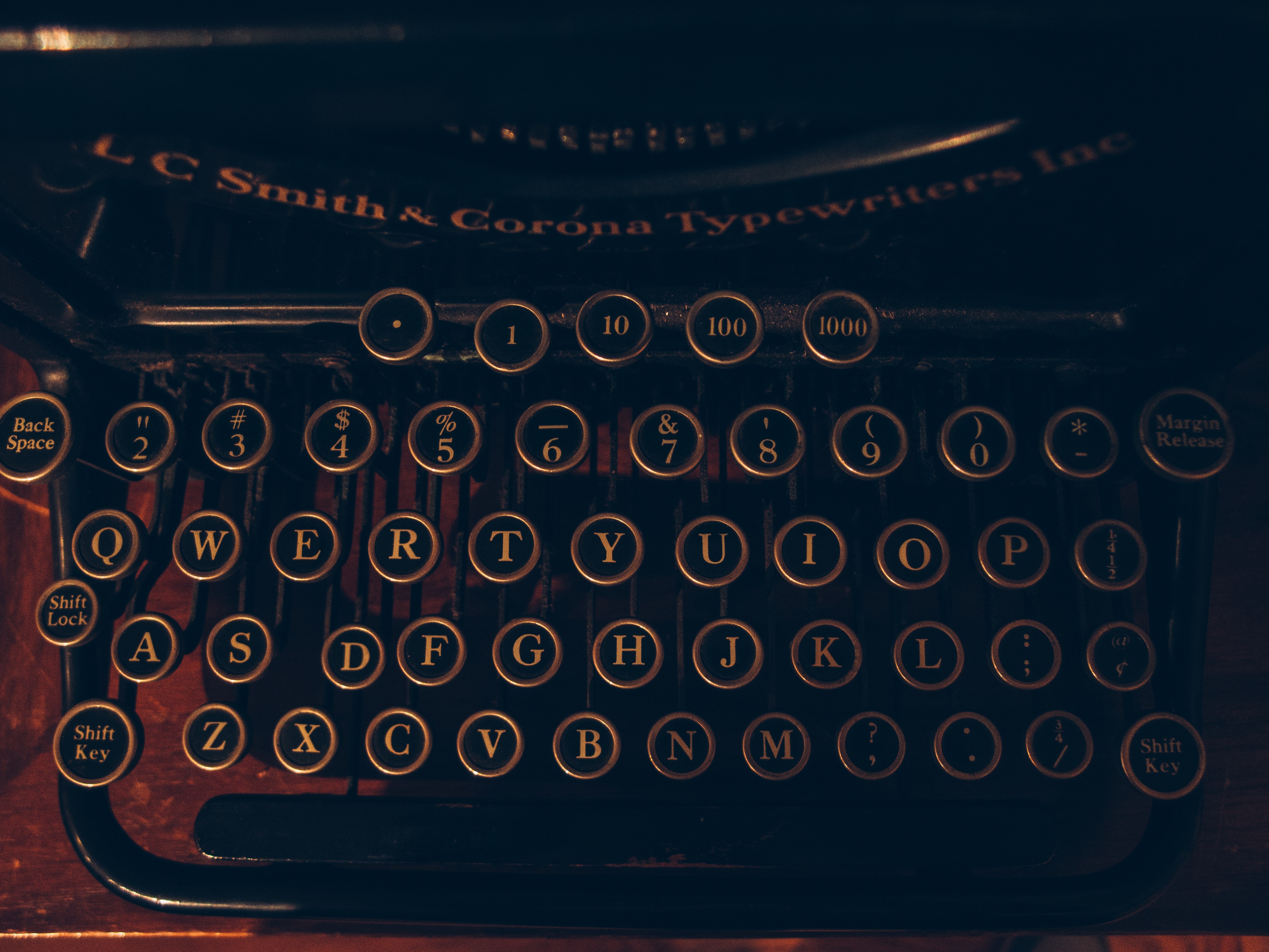 andrew-seaman-597970-unsplash